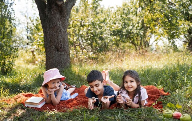 Picnic with Kids